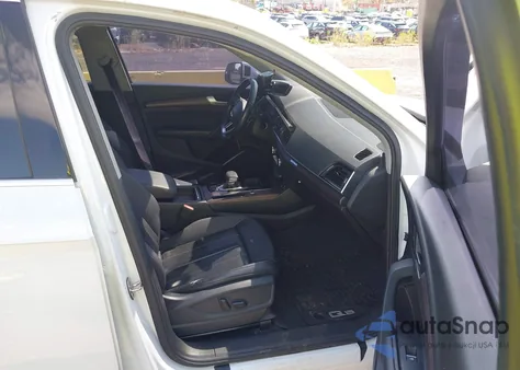 2021 Audi Q5 Premium 45 Tfsi Quattro S Tronic из США, поврежденный, VIN WA1AAAFY9M2033166